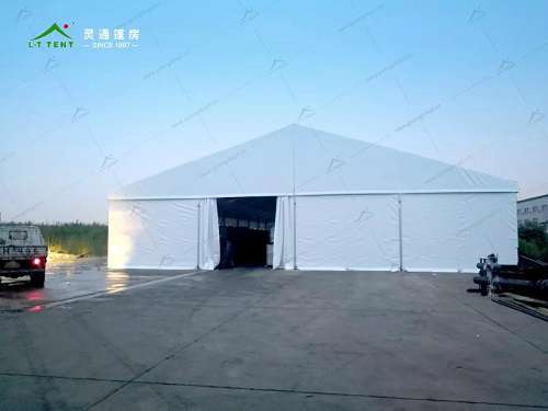 靈通篷房為企業(yè)搭建臨時(shí)倉儲(chǔ)篷房